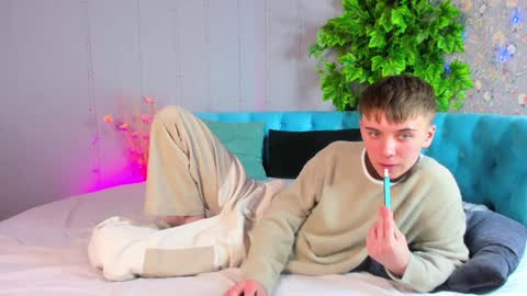 Snapshot of william_ross chatting on January 27, 2025, 1:37 am will online show from January 27, 2025, 1:37 am