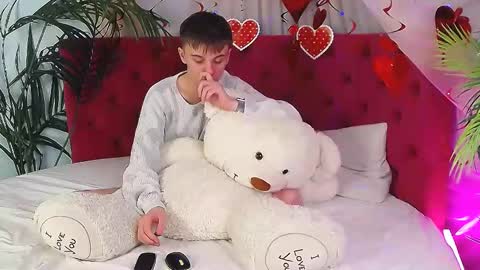 Snapshot of william_ross chatting on February 20, 2025, 5:44 am will online show from February 20, 2025, 5:44 am