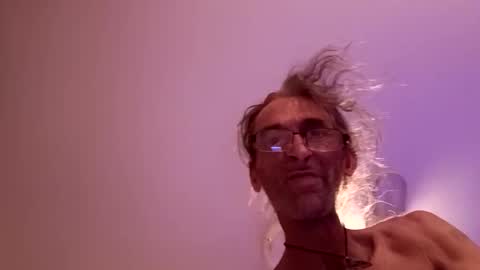 williamgrantham555 online show from March 11, 2026, 11:22 pm