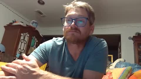 Snapshot of williamrb83 chatting on October 24, 2025, 5:59 am William online show from October 24, 2025, 5:59 am