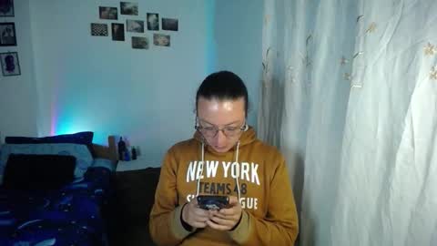 Snapshot of willmonkey chatting on February 9, 2026, 2:59 am willmonkey online show from February 9, 2026, 2:59 am