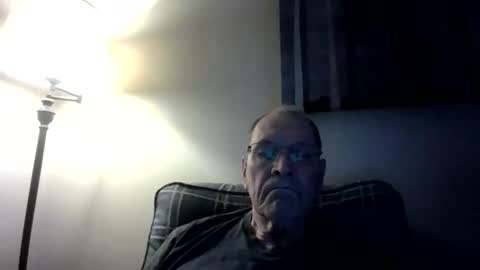 Snapshot of willnedoher chatting on December 18, 2025, 12:22 pm Willhedoher online show from December 18, 2025, 12:22 pm