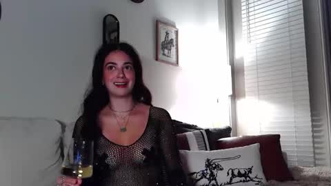 willowbelle online show from October 22, 2025, 1:39 am