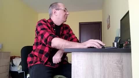 willxc online show from March 17, 2026, 1:14 pm