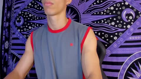 Snapshot of willy_veins chatting on December 5, 2024, 2:31 am willy_veins online show from December 5, 2024, 2:31 am