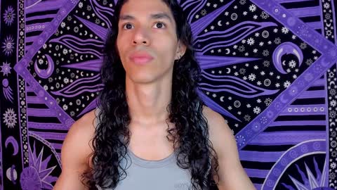 Snapshot of willy_veins chatting on December 6, 2024, 12:05 pm willy_veins online show from December 6, 2024, 12:05 pm