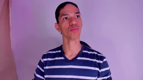 Snapshot of willy_veins chatting on February 25, 2025, 12:03 pm willy_veins online show from February 25, 2025, 12:03 pm