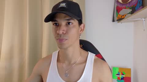 Snapshot of willy_veins chatting on October 1, 2025, 8:37 pm willy_veins online show from October 1, 2025, 8:37 pm