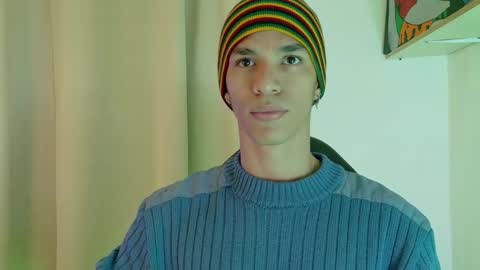 Snapshot of willy_veins chatting on October 25, 2025, 10:01 am willy_veins online show from October 25, 2025, 10:01 am