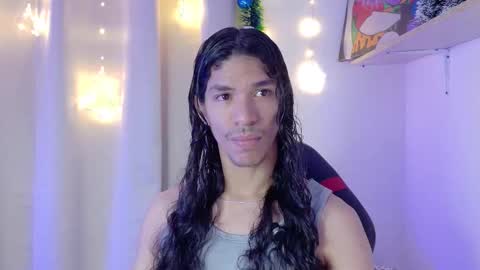 Snapshot of willy_veins chatting on December 3, 2025, 9:51 am willy_veins online show from December 3, 2025, 9:51 am