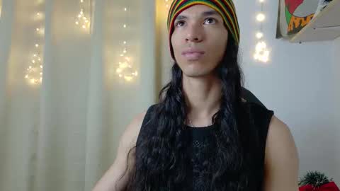 Snapshot of willy_veins chatting on December 16, 2025, 10:31 am willy_veins online show from December 16, 2025, 10:31 am