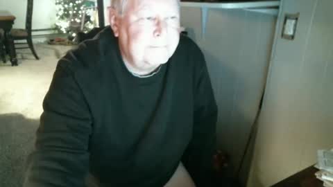Snapshot of willyloman02 chatting on April 12, 2026, 3:06 pm Willy Loman online show from April 12, 2026, 3:06 pm