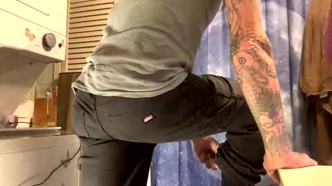 Will online show from November 22, 2025, 4:55 am