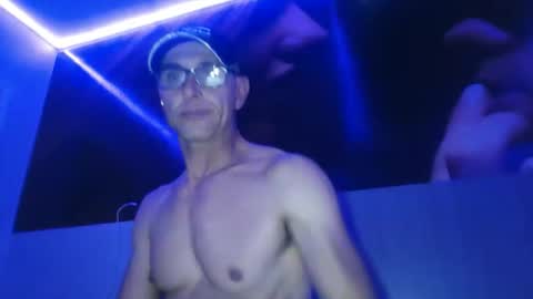 Snapshot of wiludoit chatting on February 11, 2026, 2:49 am wiludoit online show from February 11, 2026, 2:49 am