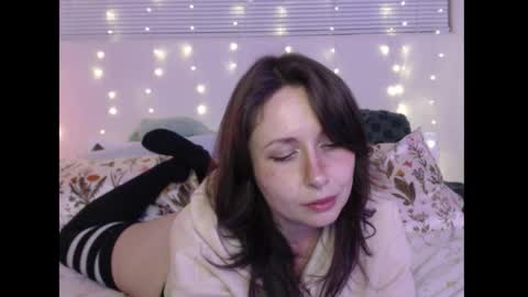 Snapshot of wingardiumleveveosa chatting on February 7, 2026, 3:21 am Eevie online show from February 7, 2026, 3:21 am