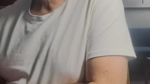 Snapshot of wisanonymousman chatting on February 20, 2025, 3:56 am Wisa Randy online show from February 20, 2025, 3:56 am