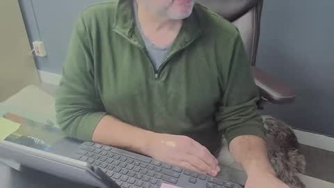Snapshot of wisanonymousman chatting on March 9, 2026, 6:12 pm Wisa Randy online show from March 9, 2026, 6:12 pm