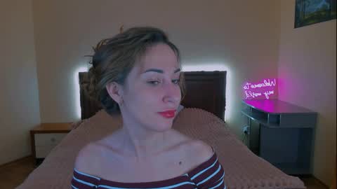 Snapshot of wise_ava chatting on March 31, 2026, 9:37 pm Sarah Curly online show from March 31, 2026, 9:37 pm