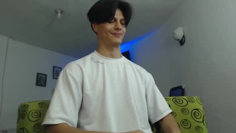 Snapshot of with_ken chatting on February 7, 2025, 9:04 pm Ken online show from February 7, 2025, 9:04 pm