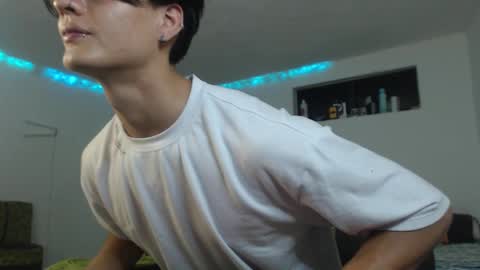 Snapshot of with_ken chatting on February 18, 2025, 6:48 am Ken online show from February 18, 2025, 6:48 am