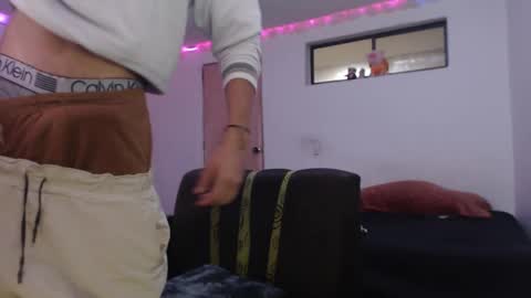 Snapshot of with_ken chatting on October 31, 2025, 12:55 am Ken online show from October 31, 2025, 12:55 am