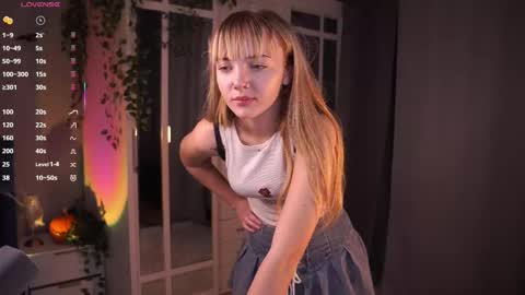 Snapshot of with_my_bae chatting on October 29, 2025, 9:05 pm Hollis online show from October 29, 2025, 9:05 pm