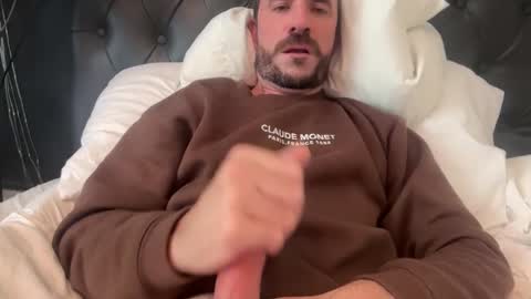 Snapshot of wizard310 chatting on December 16, 2025, 8:03 pm wizard310 online show from December 16, 2025, 8:03 pm