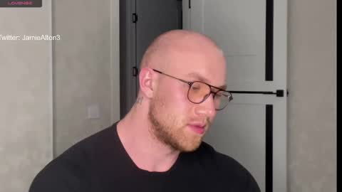 Wlademar online show from October 22, 2025, 8:52 pm