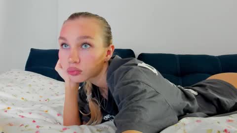 wladilia online show from November 25, 2025, 9:26 pm