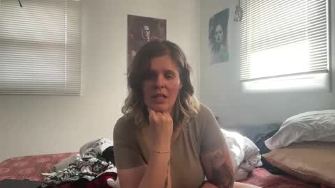 Snapshot of wldntulik2no chatting on February 7, 2025, 5:18 pm Moth online show from February 7, 2025, 5:18 pm