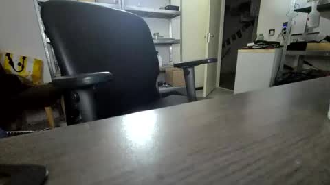 Snapshot of wnhz27 chatting on October 23, 2025, 11:24 pm wnhz27 online show from October 23, 2025, 11:24 pm