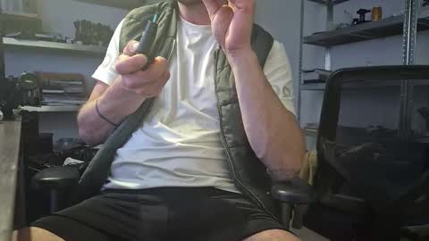 Snapshot of wnhz27 chatting on November 22, 2025, 2:10 am wnhz27 online show from November 22, 2025, 2:10 am