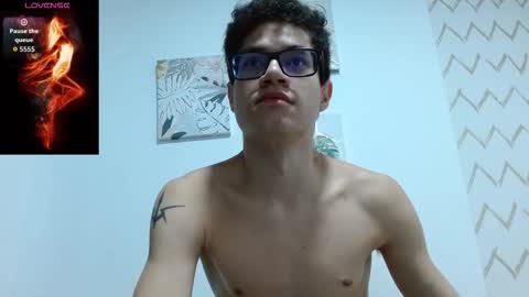  W O L F  online show from November 11, 2025, 10:59 am