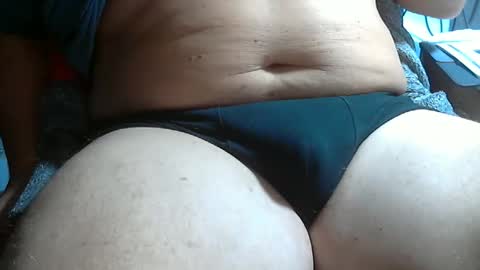 Snapshot of wolfoerl chatting on October 12, 2025, 12:37 pm wolfoerl online show from October 12, 2025, 12:37 pm