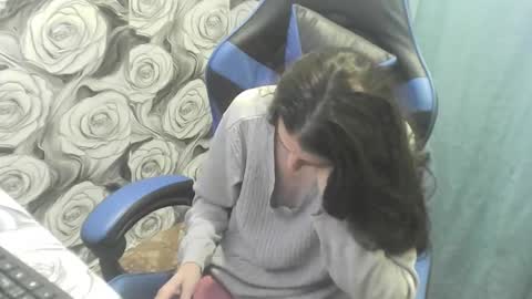 wolfxsnow online show from December 3, 2025, 10:30 pm