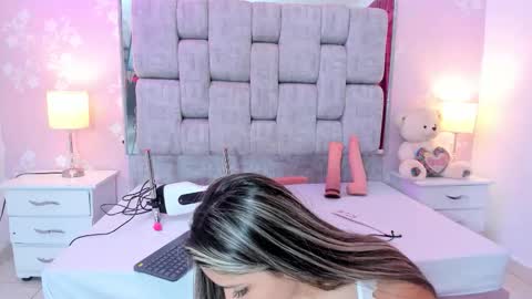 Snapshot of wonderkloe_ chatting on March 21, 2026, 3:22 am wonderkloe_ online show from March 21, 2026, 3:22 am