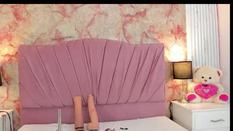 Snapshot of wonderkloe_ chatting on April 9, 2026, 2:55 am wonderkloe_ online show from April 9, 2026, 2:55 am