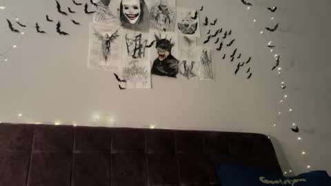 Stia online show from October 23, 2025, 5:51 am