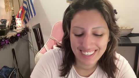 wonderlust60 online show from September 25, 2025, 3:05 pm