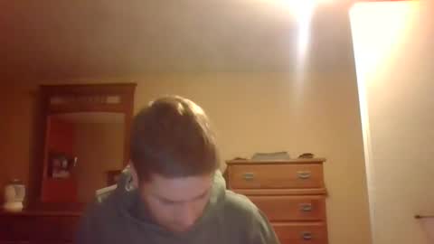 woodeee77 online show from January 7, 2025, 7:20 am