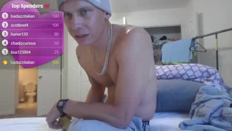 Snapshot of woodson5432 chatting on November 6, 2025, 8:32 pm LongNThrobbn online show from November 6, 2025, 8:32 pm