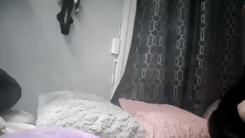 Snapshot of woofwolfxix chatting on November 24, 2025, 7:30 am woofwolfxix online show from November 24, 2025, 7:30 am