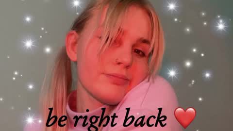 Snapshot of worldofllove chatting on January 1, 2025, 8:47 pm Arnika and Simon online show from January 1, 2025, 8:47 pm