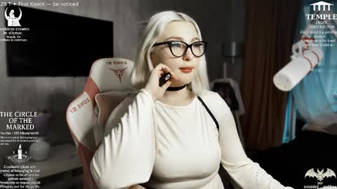 Snapshot of wounded_goddess chatting on October 29, 2025, 5:31 am Goddess Sophy online show from October 29, 2025, 5:31 am