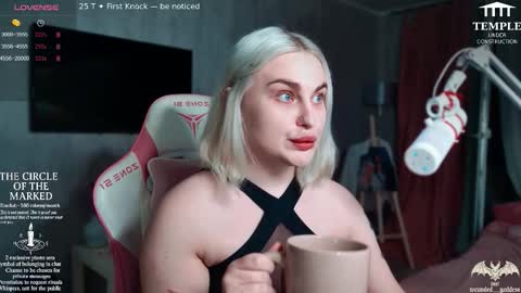 Snapshot of wounded_goddess chatting on November 12, 2025, 6:19 pm Goddess Sophy online show from November 12, 2025, 6:19 pm