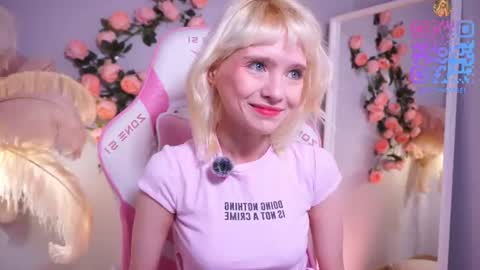 Snapshot of wow_angel chatting on June 27, 2026, 5:34 am wow_angel online show from June 27, 2026, 5:34 am