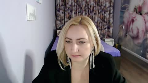 Snapshot of wow_co chatting on December 9, 2024, 2:28 pm wow_co online show from December 9, 2024, 2:28 pm