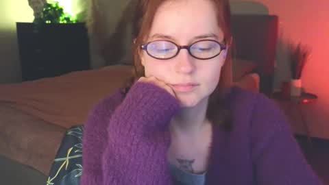 Rebecy online show from November 20, 2025, 1:55 pm