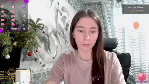Snapshot of wow_porno_ chatting on December 22, 2024, 10:17 am Anna  online show from December 22, 2024, 10:17 am
