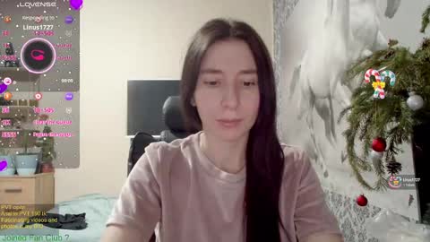 Snapshot of wow_porno_ chatting on January 1, 2025, 11:05 am Anna  online show from January 1, 2025, 11:05 am